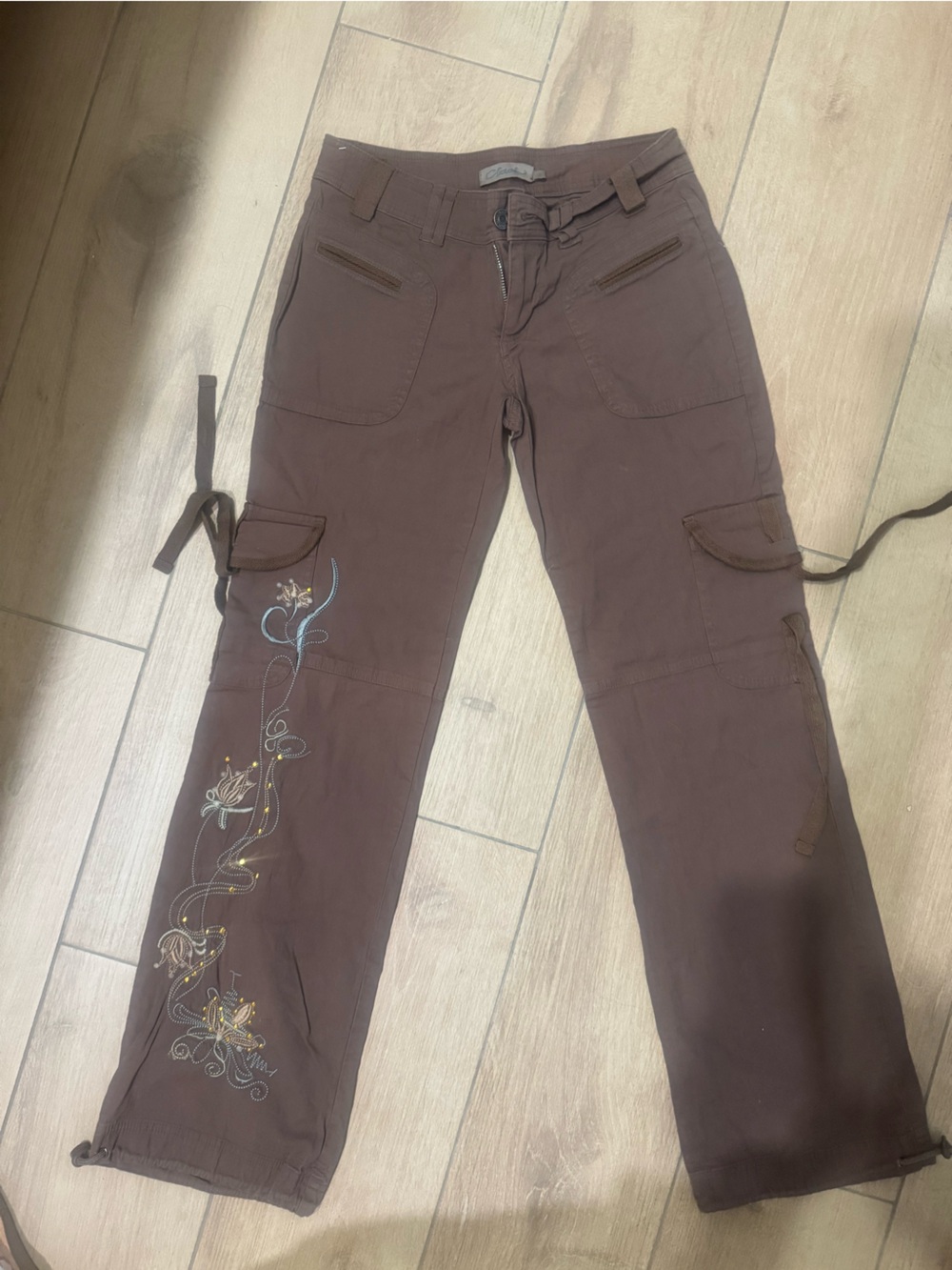Vintage Clash Brown Embroidered Cargo Pants - Women